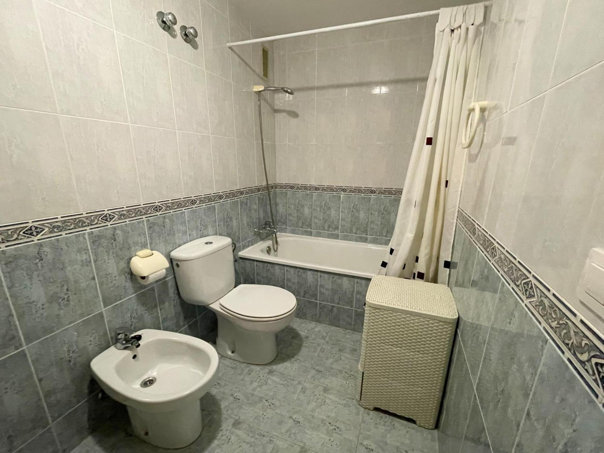 Apartamentos Estacion Oropesa 3000 Оропеса дел Мар Екстериор снимка